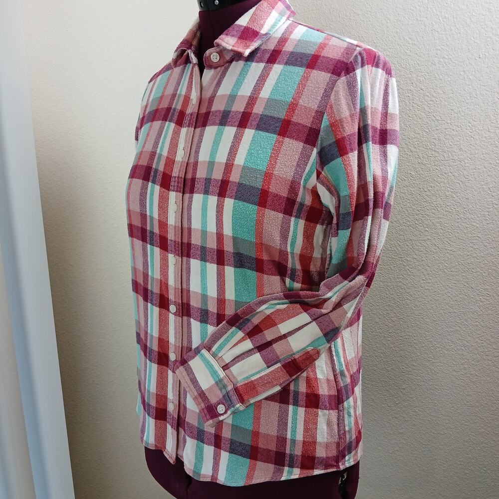 Lands' End Mesa Rose Flannel Boyfriend Shirt Medium Petite long sleeve plaid